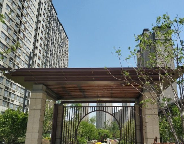 长春西派府泳池